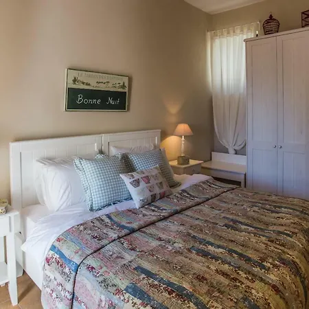 Amboula Lejlighedshotel 2*