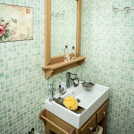 Amboula Aparthotel 4*