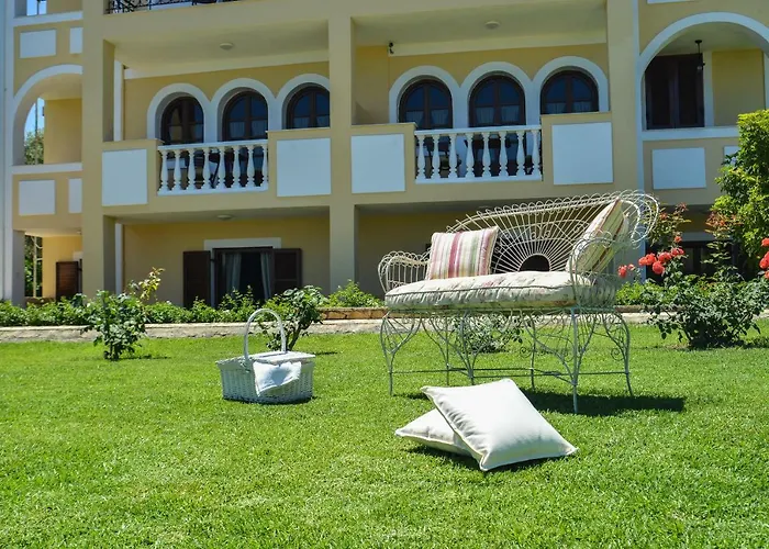 Aparthotel Amboula Tragaki