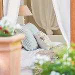 Amboula Aparthotel 4*