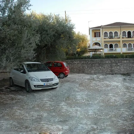 Aparthotel Amboula 4*