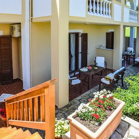 Amboula Aparthotel Tragaki