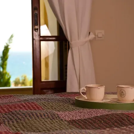 Aparthotel Amboula 4*